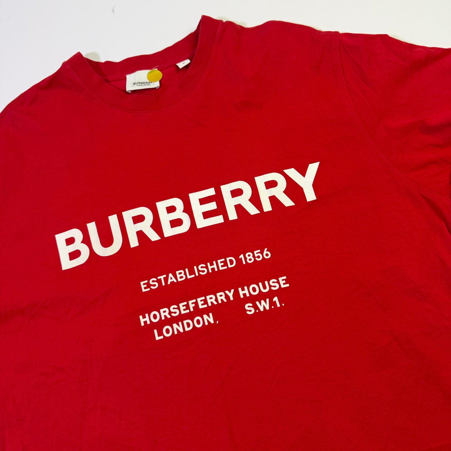 Playera Burberry Roja (M)
