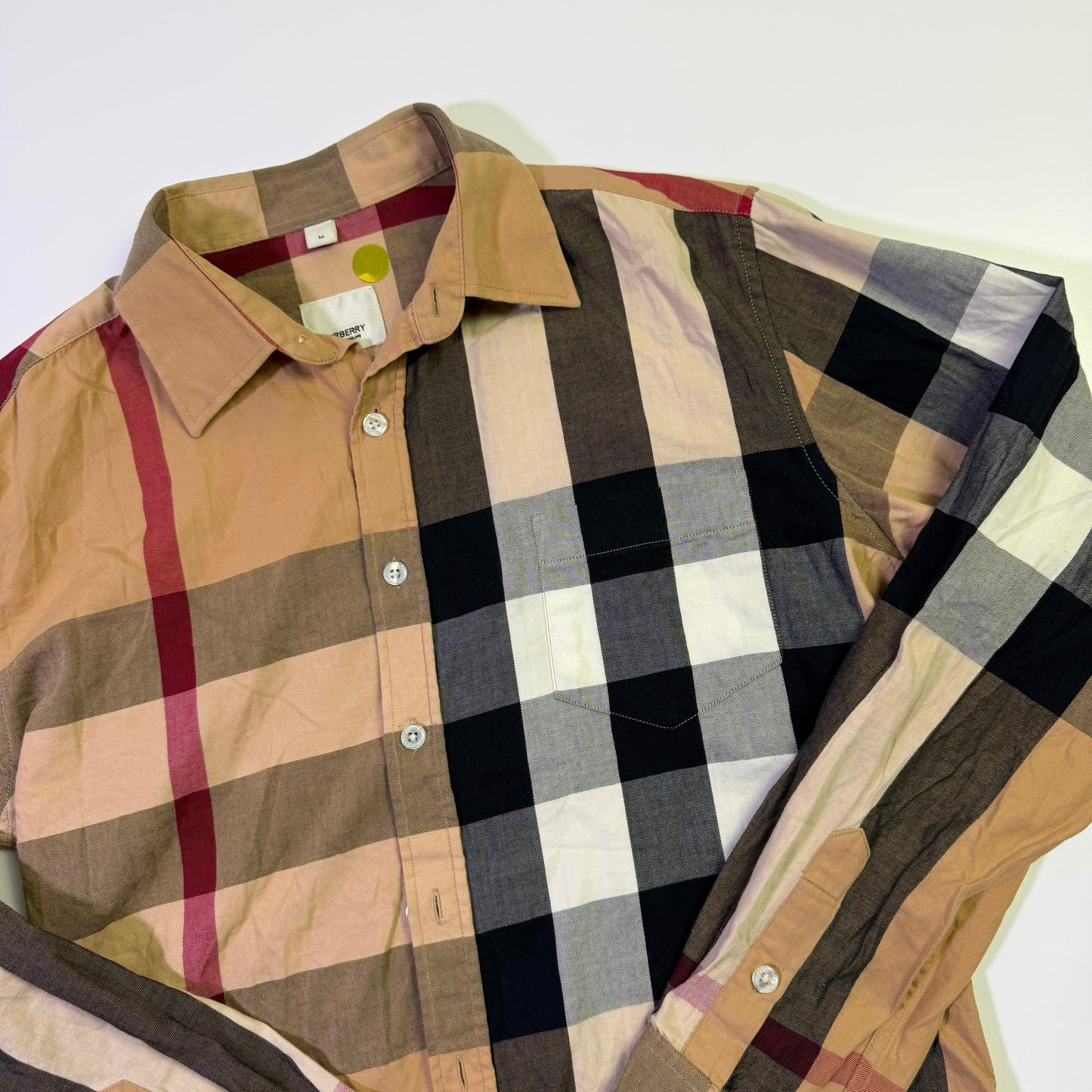 Camisa Burberry Monograma (M)
