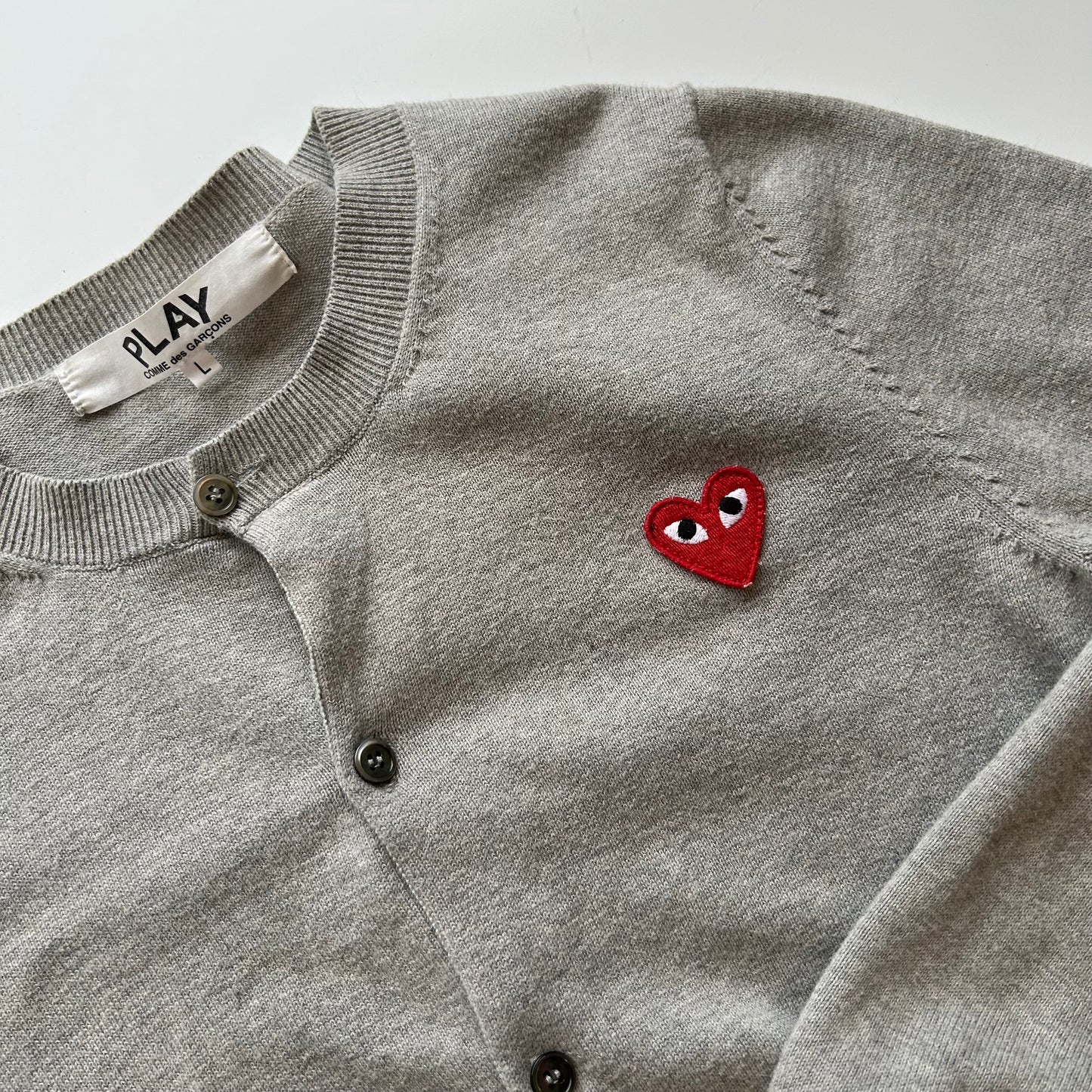 Sueter CDG Play Gris (XS )
