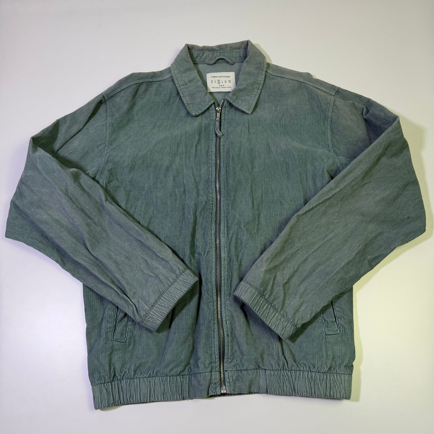 Chamarra Urban Outfitters (M)