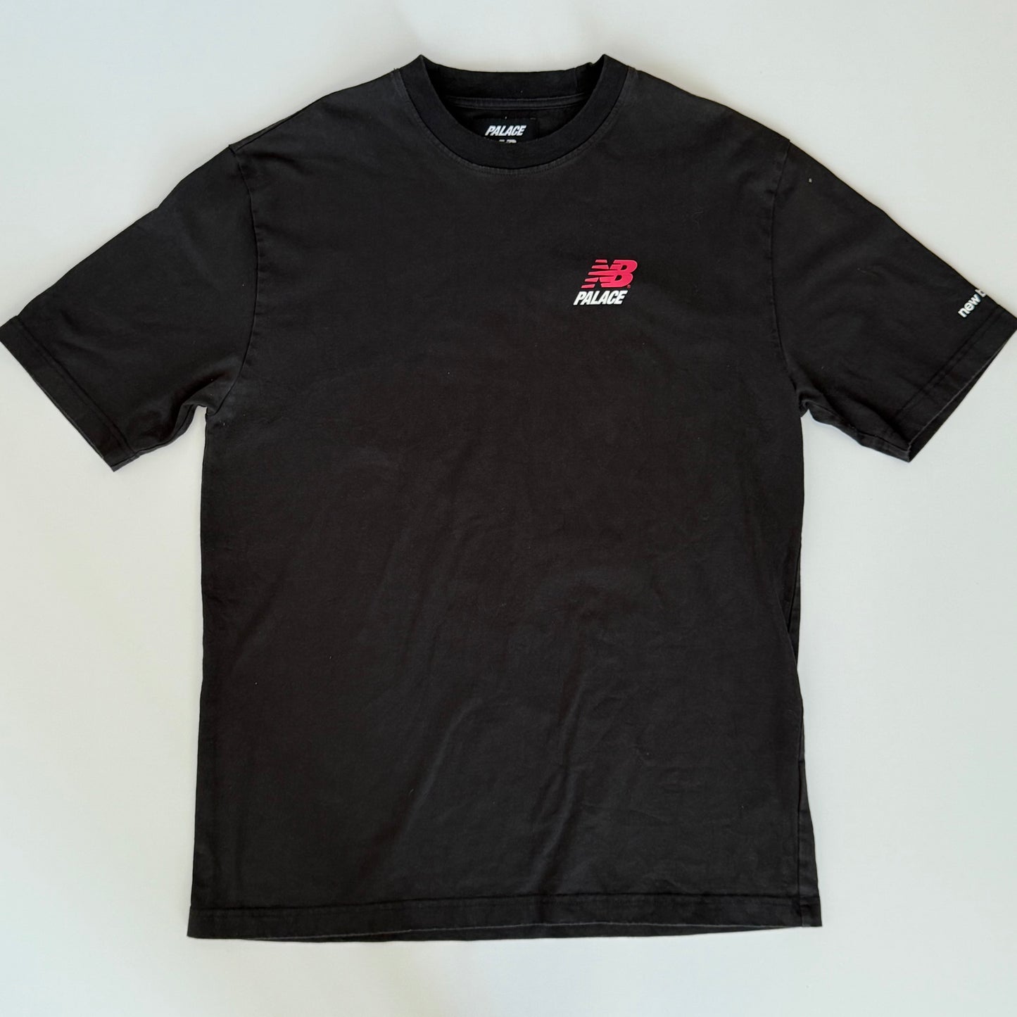 Playera Palace x New Balance (L)