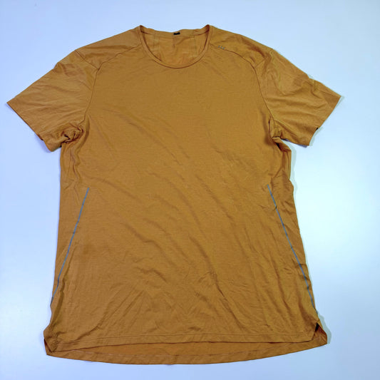 Playera deportiva Lululemon Amarilla (L)