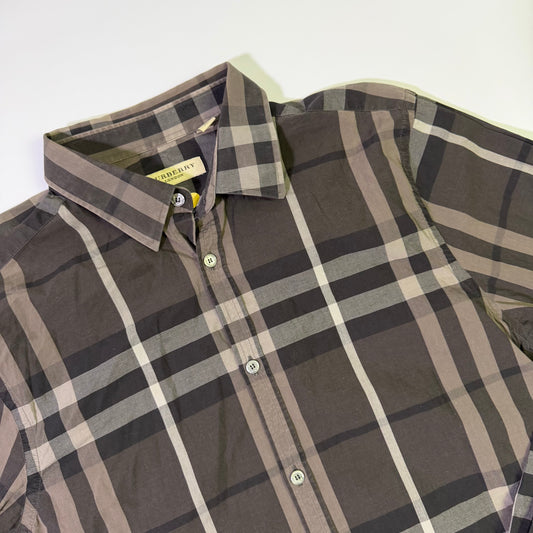 Camisa Burberry  Monograma Negra  (XL)