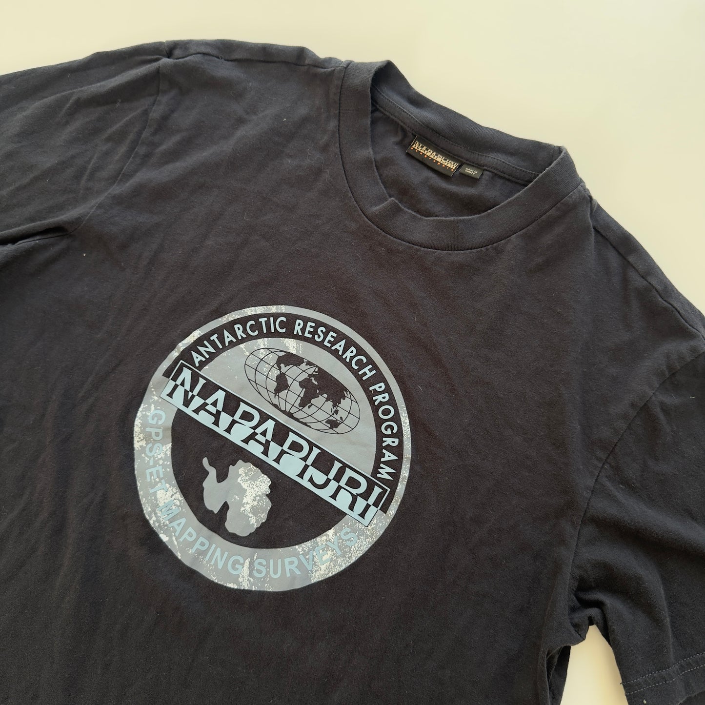 Playera Napapijri Azul Marino (M)